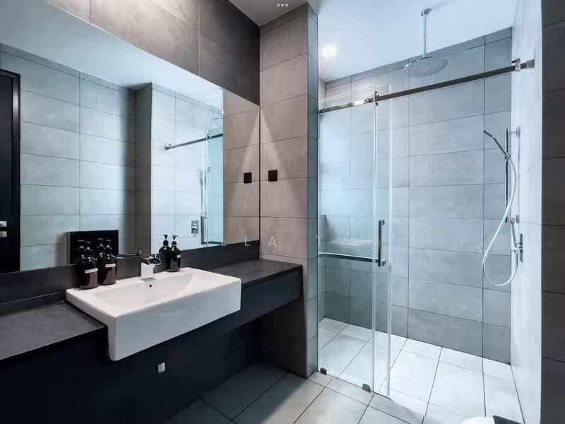 Service Residence for Sale at Paragon Gateway - Bella Tan - Bathroom - PropertyGuru.com.my