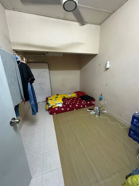 Kondominium untuk Dijual di Sri Pelangi Condominiums - Aaron Ong - Bedroom - PropertyGuru.com.my