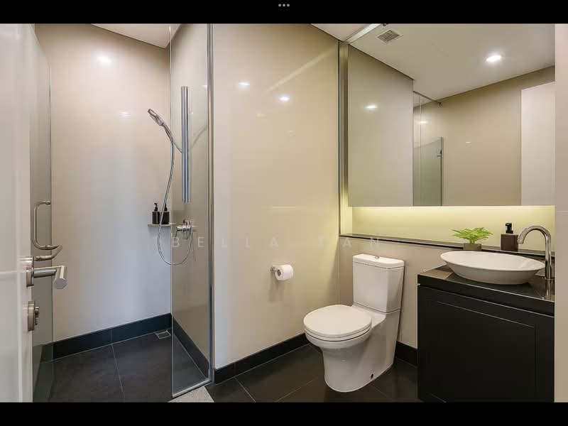 Servis Apartment untuk Dijual di Paragon Gateway - Bella Tan - Bathroom - PropertyGuru.com.my