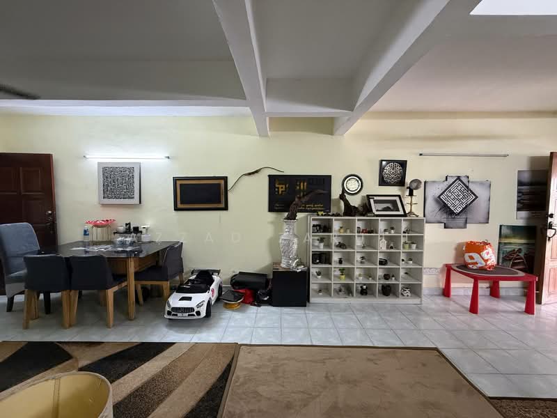 Rumah Teres 2 Tingkat untuk Dijual di Hulu Kelang (Kuala Lumpur) - Azzad Zarull - Living Room - PropertyGuru.com.my