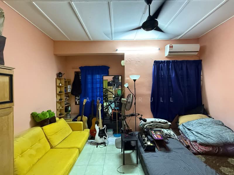 Rumah Teres 2 Tingkat untuk Dijual di Hulu Kelang (Kuala Lumpur) - Azzad Zarull - Living Room - PropertyGuru.com.my