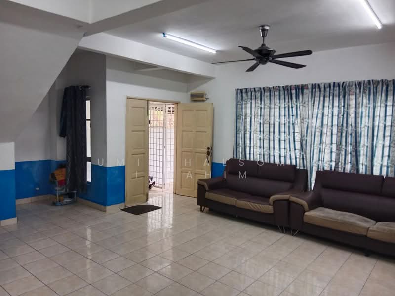 Rumah Teres 2 Tingkat untuk Dijual di Bandar Tasik Kesuma (Beranang) - Umi Khalsom Ibrahim - PropertyGuru.com.my