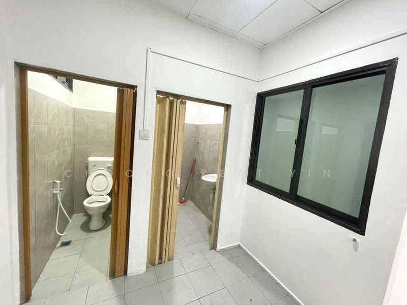 1-storey Terraced House for Sale in Taman Derga Jaya (Alor Setar) - Choong Keat Yin - Bathroom - PropertyGuru.com.my