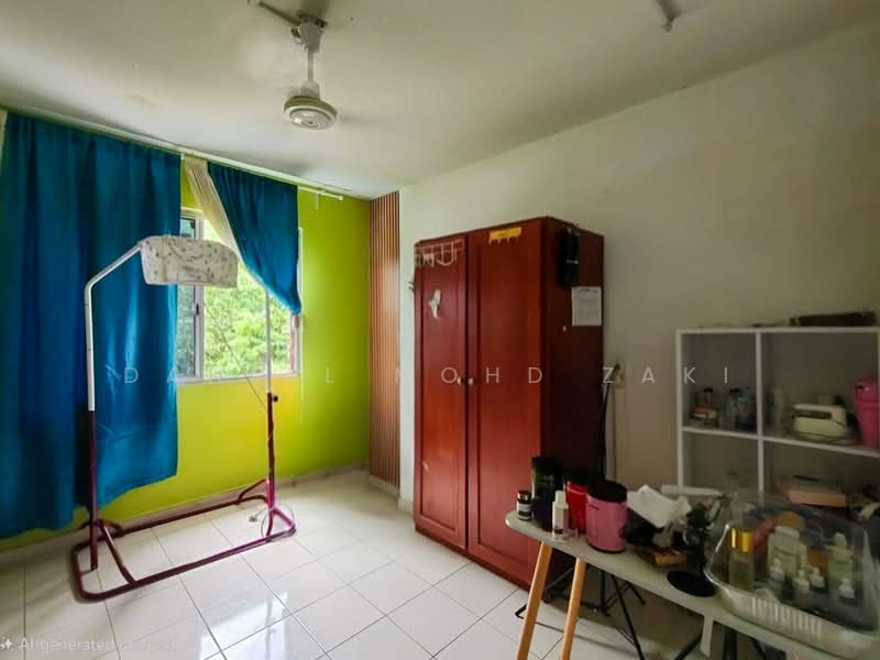 Flat for Sale at Kelumpuk Dahlia / Melati - Danial Mohd Zaki - Interior - PropertyGuru.com.my
