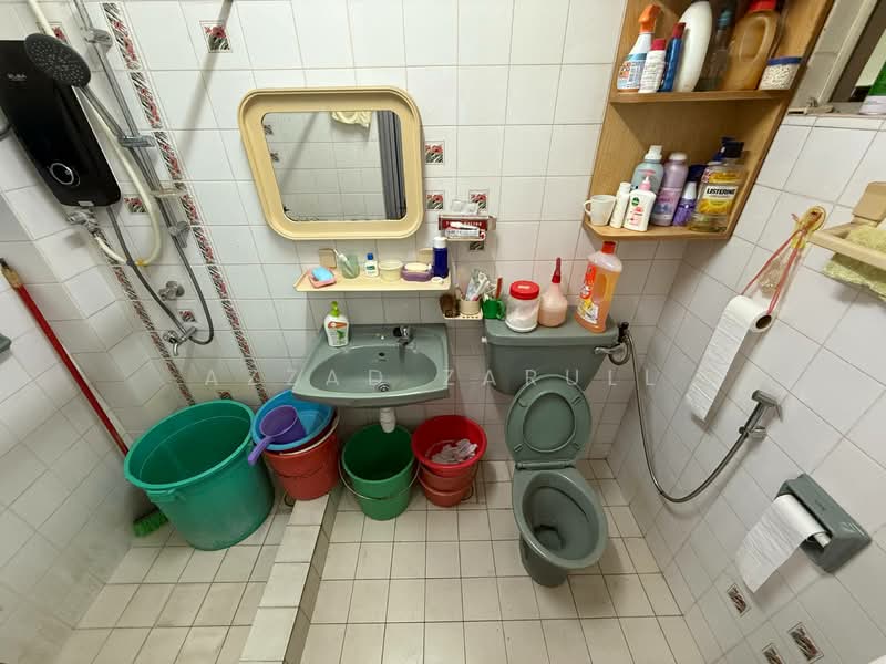 2-storey Terraced House for Sale in Taman Setiawangsa (Setiawangsa) - Azzad Zarull - Bathroom - PropertyGuru.com.my