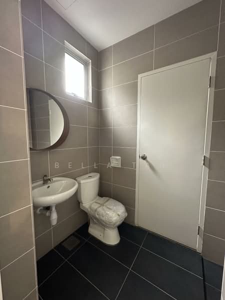 Terraced House for Sale in Mutiara Rini (Skudai) - Bella Tan - Bathroom - PropertyGuru.com.my