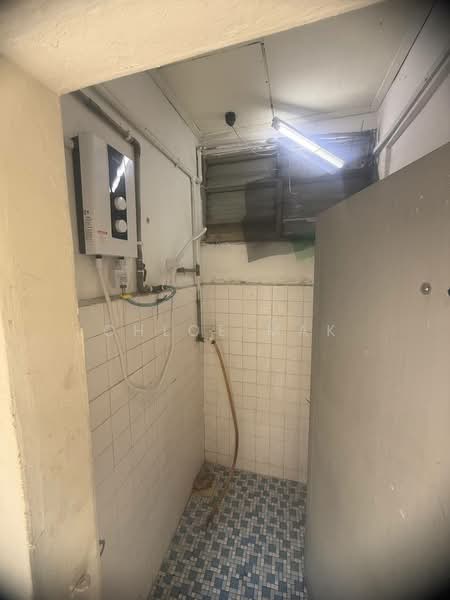 1-storey Terraced House for Rent in Bandar Baru Permas Jaya (Permas Jaya) - Chloe Mak - Bathroom - PropertyGuru.com.my