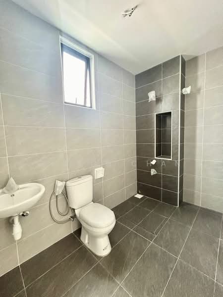 Rumah Teres 2 Tingkat untuk Dijual di Johor Bahru (Johor) - Gideon Chan - Bathroom - PropertyGuru.com.my