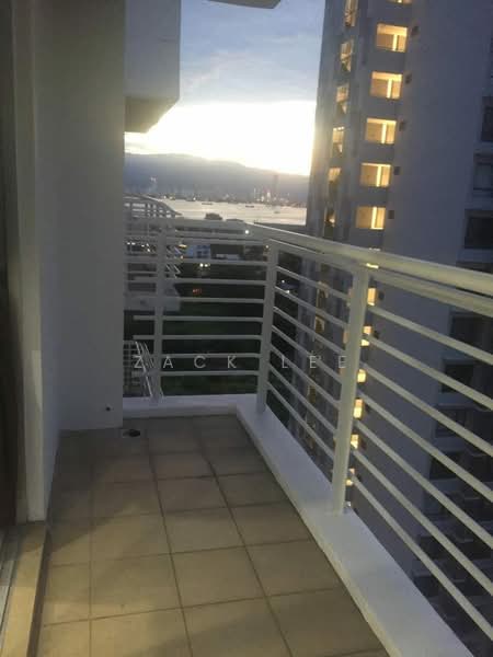 Kondominium untuk Dijual di Sea View Tower - Zack Lee - Balcony - PropertyGuru.com.my