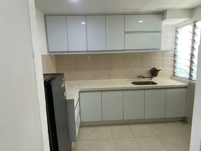 Kondominium untuk Dijual di Sea View Tower - Zack Lee - Kitchen - PropertyGuru.com.my