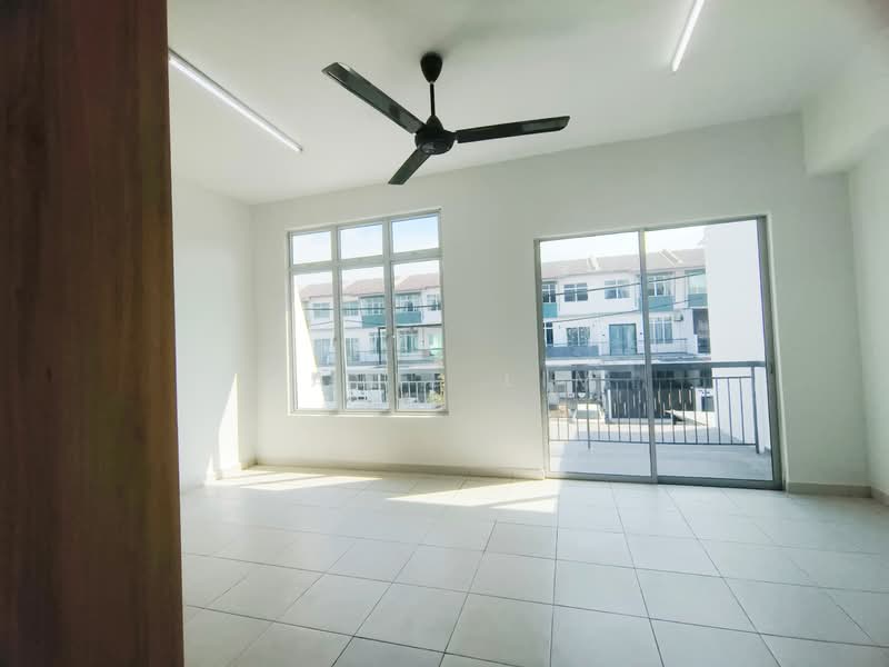 Rumah Teres 3 Tingkat untuk Disewa di Taman Kundang Jaya (Rawang) - David Lim - PropertyGuru.com.my