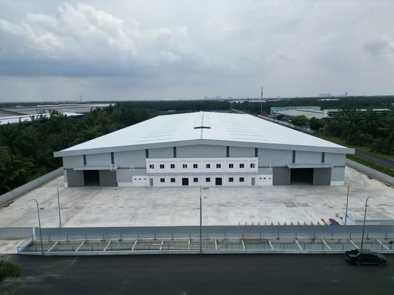 Kilang untuk Dijual di Kampung Teluk Mengkuang (Telok Panglima Garang) - Darren Lai - Exterior - PropertyGuru.com.my