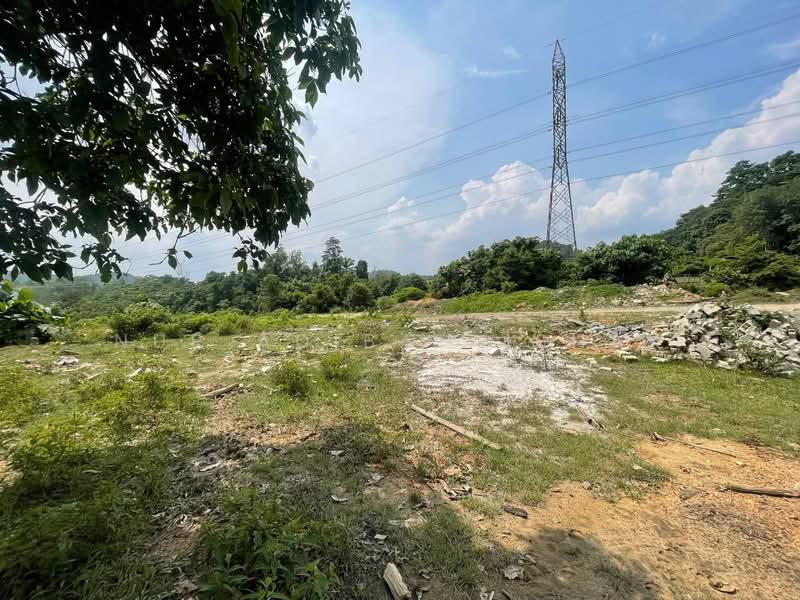 Commercial Land for Sale in Sungai Merab (Dengkil) - Nur Adibah Ishak - PropertyGuru.com.my