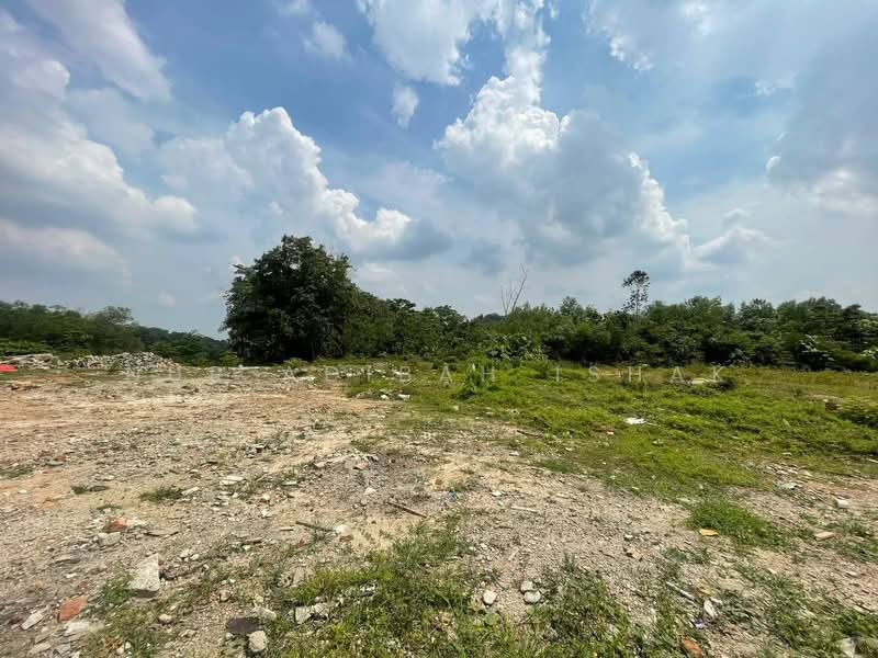 Commercial Land for Sale in Sungai Merab (Dengkil) - Nur Adibah Ishak - PropertyGuru.com.my