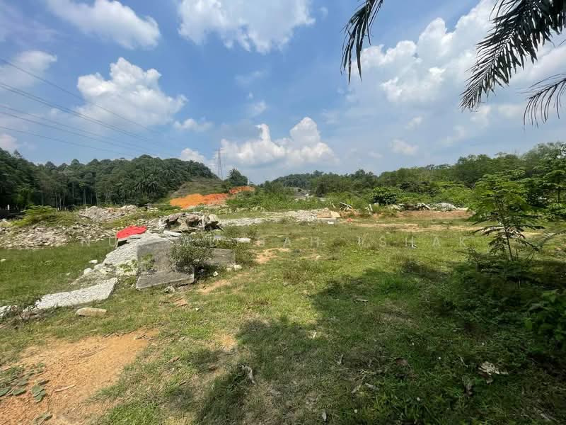 Commercial Land for Sale in Sungai Merab (Dengkil) - Nur Adibah Ishak - PropertyGuru.com.my
