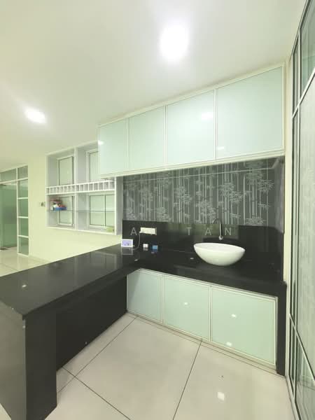 Semi-Detached House for Sale in Bandar Bukit Tinggi 2 (Klang) - Vivan Tan - Kitchen - PropertyGuru.com.my