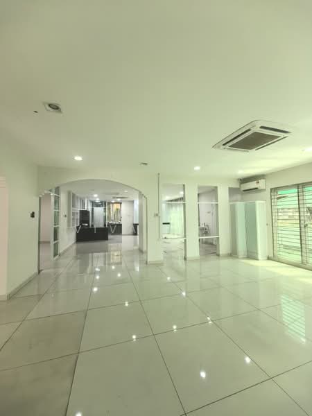 Semi-Detached House for Sale in Bandar Bukit Tinggi 2 (Klang) - Vivan Tan - Living Room - PropertyGuru.com.my