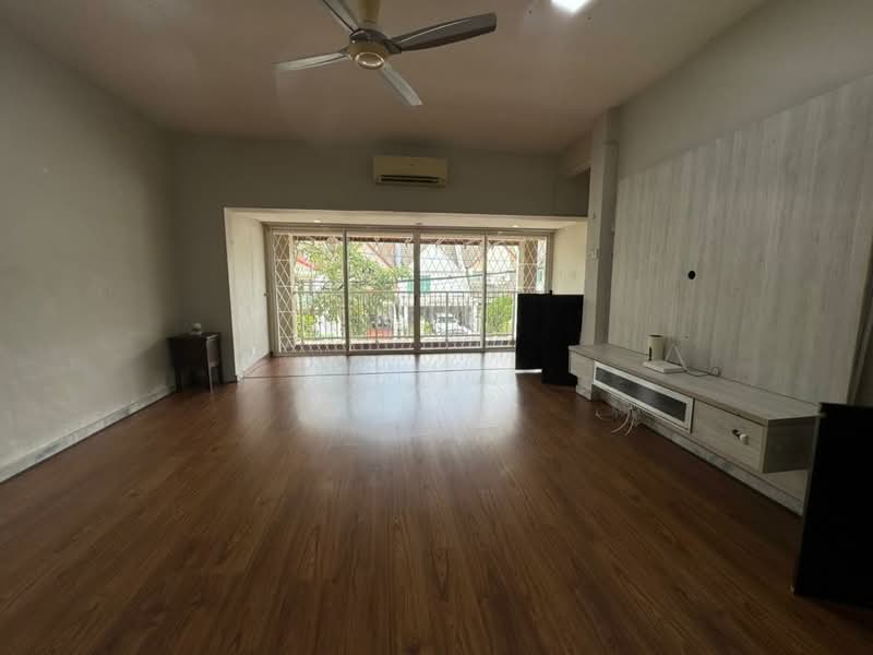 Rumah Teres 2.5 Tingkat untuk Dijual di Setiawangsa (Kuala Lumpur) - Kin . - Living Room - PropertyGuru.com.my