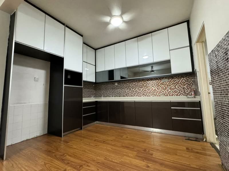 2.5-storey Terraced House for Sale in Setiawangsa (Kuala Lumpur) - Kin L - Kitchen - PropertyGuru.com.my