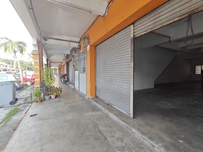 Shop for Rent in Taman Merdeka (Batu Berendam) - CHIN FN - Exterior - PropertyGuru.com.my