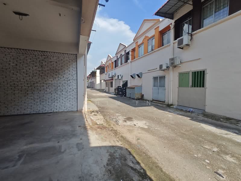Shop for Rent in Taman Merdeka (Batu Berendam) - CHIN FN - Exterior - PropertyGuru.com.my