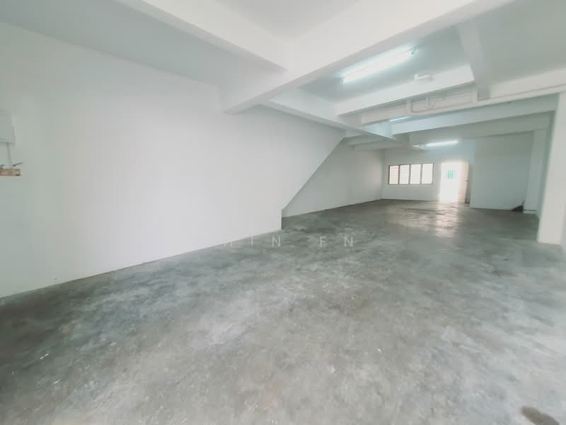 Shop for Rent in Taman Merdeka (Batu Berendam) - CHIN FN - Interior - PropertyGuru.com.my