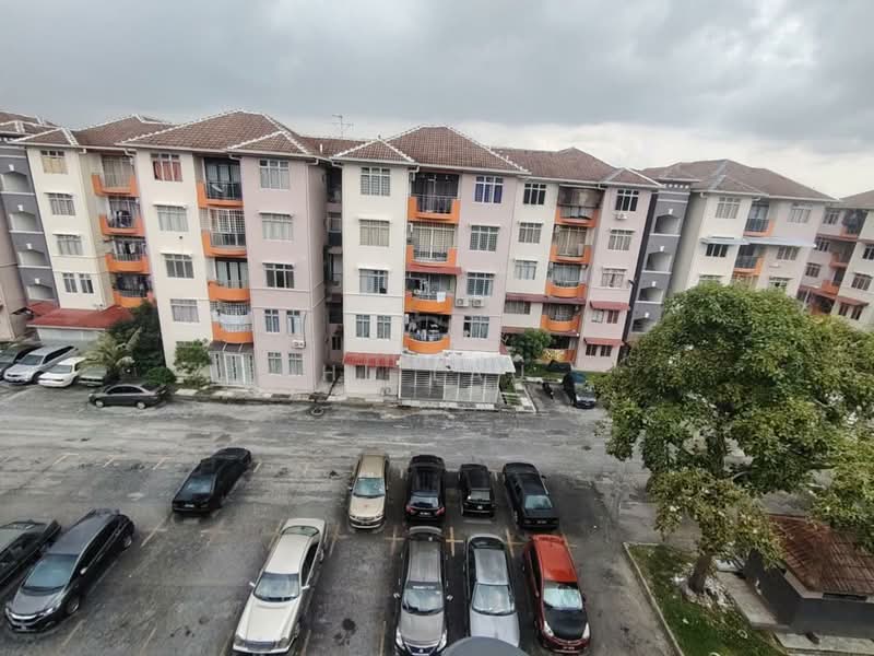 Pangsapuri untuk Dijual di Kenanga Apartment - HL Lau - Exterior - PropertyGuru.com.my