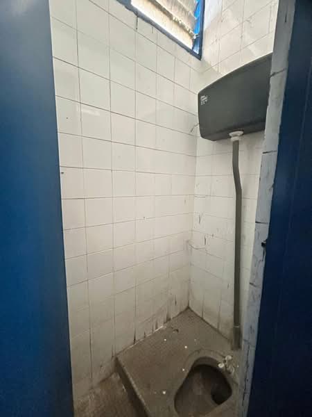Semi-D Factory for Sale in Kawasan Perindustrian Menglembu (Ipoh) - Aico Chow - Bathroom - PropertyGuru.com.my