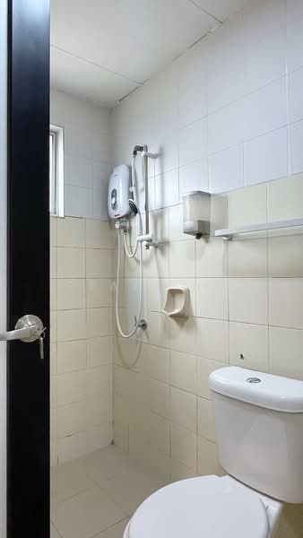 Kondominium untuk Disewa di Forest Green - Pearl Ho - Bathroom - PropertyGuru.com.my