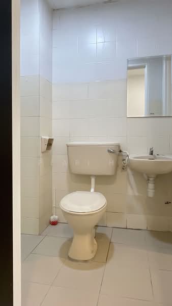 Kondominium untuk Disewa di Forest Green - Pearl Ho - Bathroom - PropertyGuru.com.my