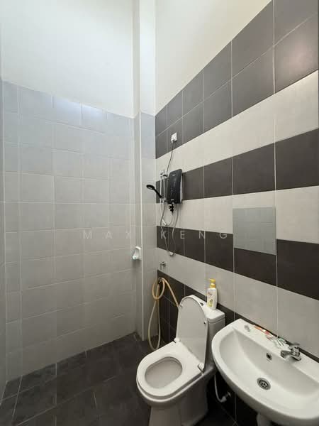 Rumah Teres 1 Tingkat untuk Dijual di Kulai (Johor) - Max Keng - Bathroom - PropertyGuru.com.my