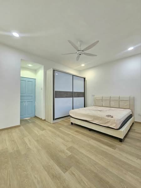Rumah Teres 2 Tingkat untuk Dijual di Taman Desa Jaya (Johor Bahru) - Wallace Ang - Bedroom - PropertyGuru.com.my