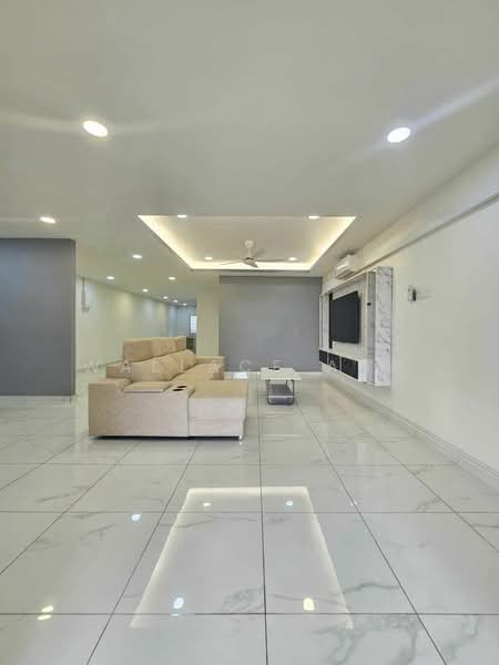 Rumah Teres 2 Tingkat untuk Dijual di Taman Desa Jaya (Johor Bahru) - Wallace Ang - Living Room - PropertyGuru.com.my