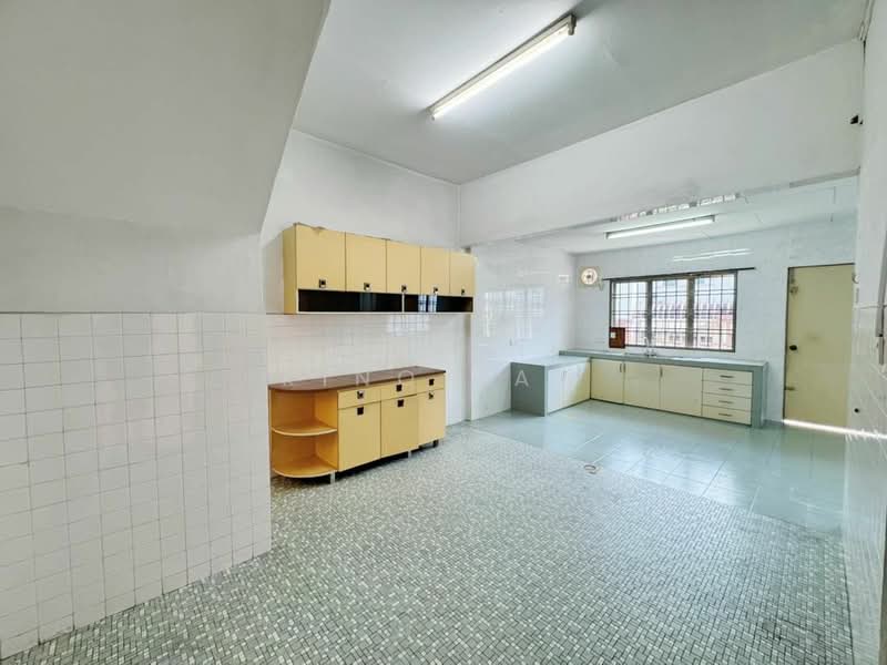 Rumah Teres 2 Tingkat untuk Dijual di Taman Pelangi (Johor Bahru) - Kino Jaw - Kitchen - PropertyGuru.com.my