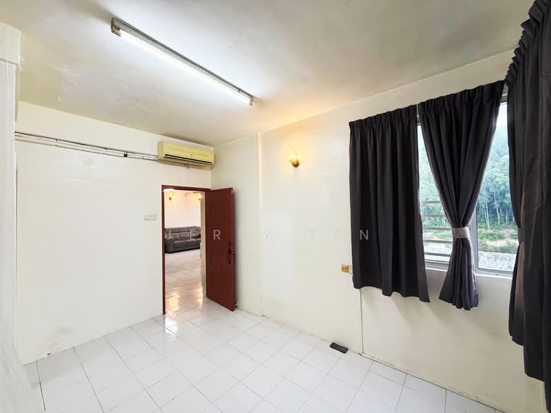 Apartment for Rent at Kingfisher Series - Jerry Tan - Living Room - PropertyGuru.com.my