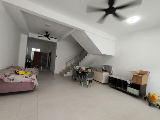 Terraced House for Rent in Taman Kundang Jaya (Rawang) - Katherine Leong