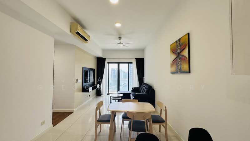 Servis Apartment untuk Dijual di The Elements - Johann Paul Gregory Gregory - Living Room - PropertyGuru.com.my