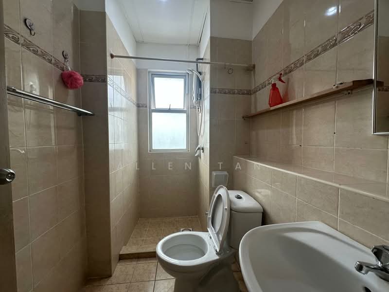 Condominium for Sale at Kelana Mahkota - Allen Tan - Bathroom - PropertyGuru.com.my