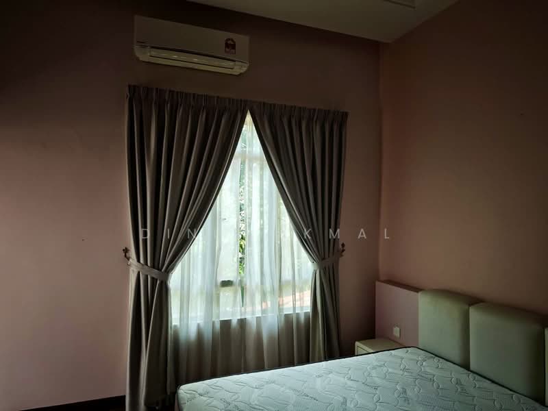 Rumah Banglo untuk Dijual di Setia Eco Park (Setia Alam) - Dinie Akmal - Bedroom - PropertyGuru.com.my