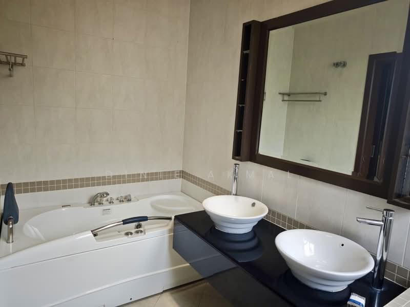 Rumah Banglo untuk Dijual di Setia Eco Park (Setia Alam) - Dinie Akmal - Bathroom - PropertyGuru.com.my