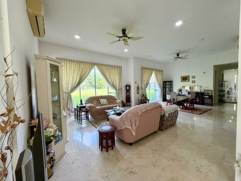 Rumah Berkembar untuk Dijual di East Ledang (Iskandar Puteri (Nusajaya)) - Jercy Ten - Living Room - PropertyGuru.com.my