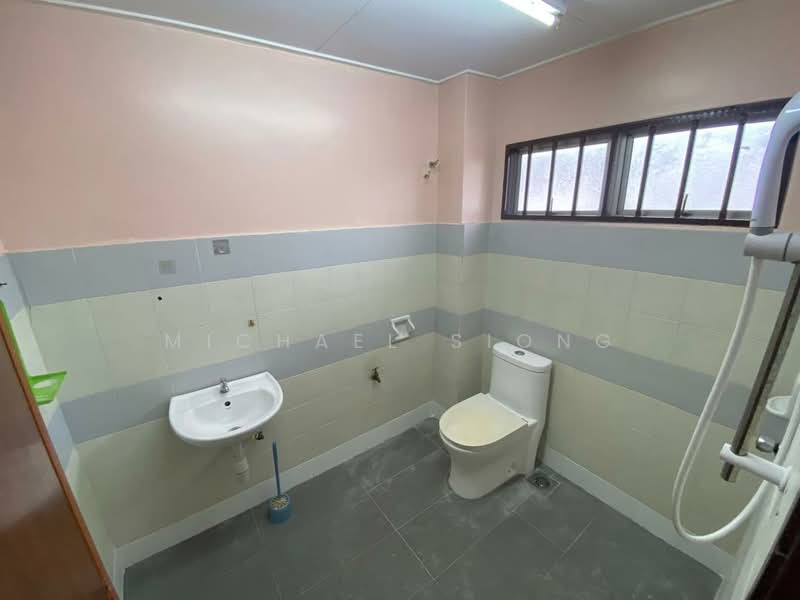2-storey Terraced House for Rent in Rawang (Selangor) - Michael Siong - Bathroom - PropertyGuru.com.my