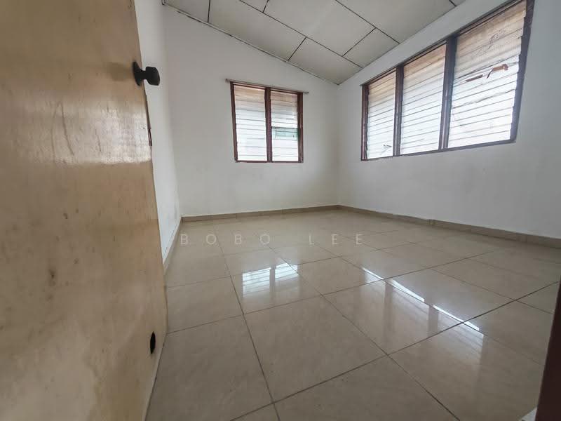 1-storey Terraced House for Sale in Jalan Klang Lama (Old Klang Road) (Kuala Lumpur) - Bobo Lee - Interior - PropertyGuru.com.my