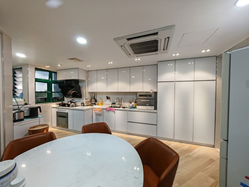 Condominium for Sale at The Straits View Condominium - Jessica Tiew - PropertyGuru.com.my