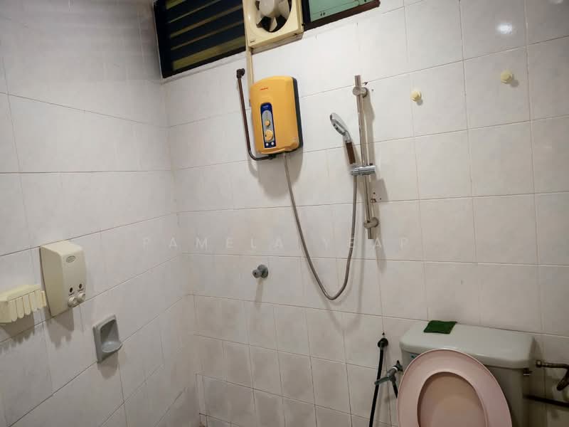 Kondominium untuk Disewa di Condo Gembira - Pamela Yeap - Bathroom - PropertyGuru.com.my