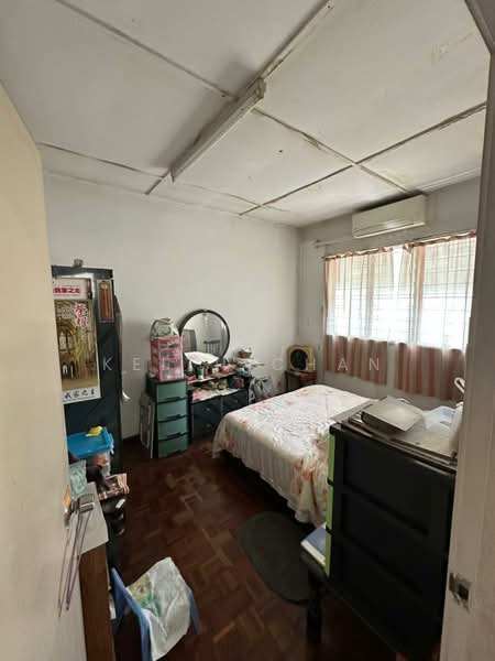 Rumah Flat untuk Dijual di Happy Garden Flat - Keith Chan - Bedroom - PropertyGuru.com.my