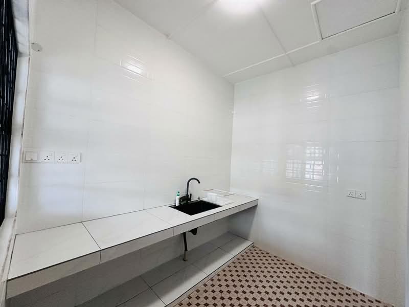 Rumah Teres 1 Tingkat untuk Disewa di Kuching (Sarawak) - Jeno Tan - Kitchen - PropertyGuru.com.my
