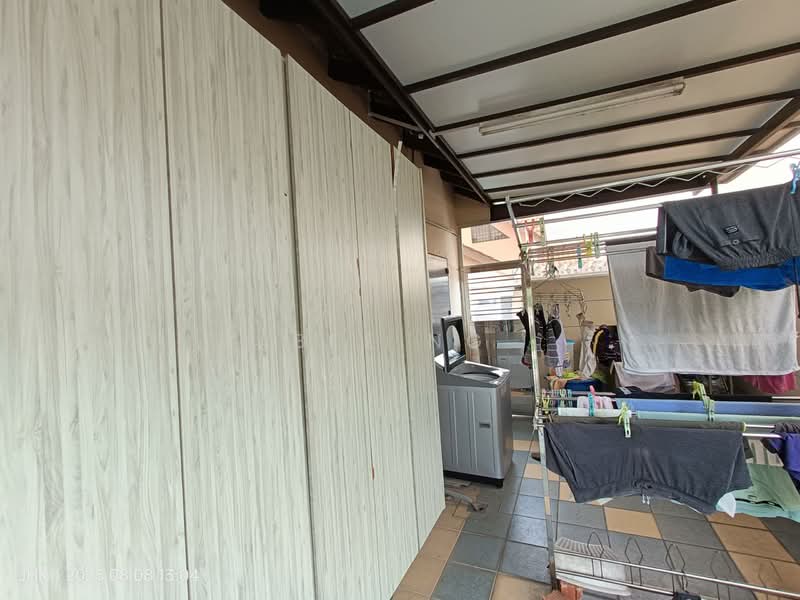 Rumah Teres 1.5 Tingkat untuk Dijual di Taman Rinting (Masai) - Bee Ng - PropertyGuru.com.my
