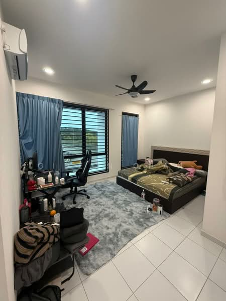 Rumah Teres 2 Tingkat untuk Dijual di Taman Mount Austin (Tebrau) - Gideon Chan - Bedroom - PropertyGuru.com.my