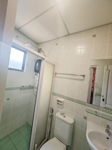 Condominium for Rent at Golf Vista Resort Homes - Qazin Khoo - Bathroom - PropertyGuru.com.my